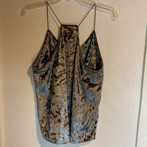 Nwt Mod Ref ice blue crushed velvet tank top - Picture 3 of 6